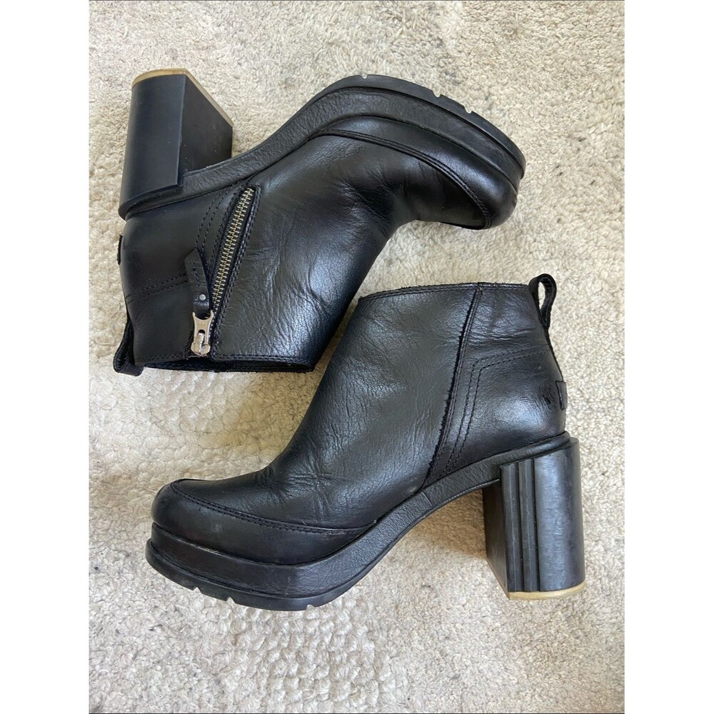 Sorel Black Leather Chunky Heel Ankle Boots